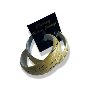 80s hoop earrings - yellow with black white paint splatter